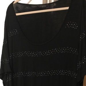 Investments II Size 3X black tunic. Horizontal bands of gold colored sparkles